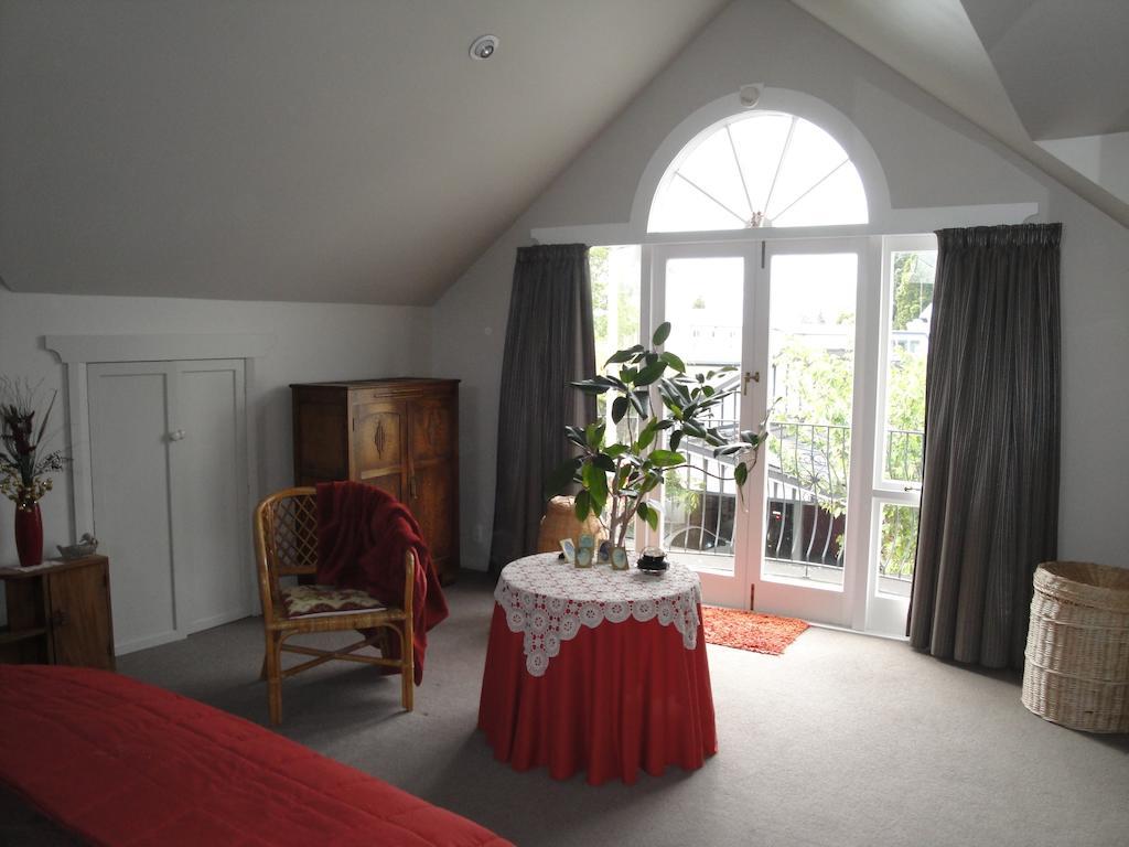 English Tudor House Hamilton Chambre photo