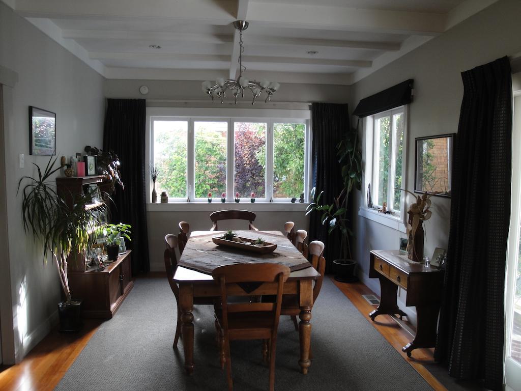 English Tudor House Hamilton Chambre photo